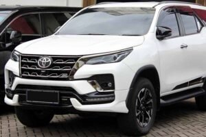 Fortuner vs Innova